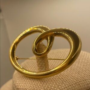 Monet Gold Tone Swirl Brooch Pin Signed 2.25”X1.5” Vintage Straight Pin